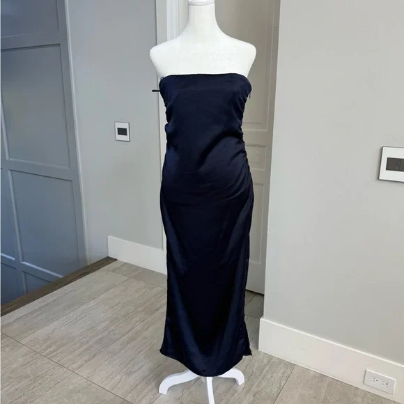 where can i get a formal dress 1960 Silk Brocade Crystal Droplet Gown - XS/S main image 1
